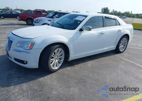 2012 Chrysler 300 Limited из США, поврежденный, VIN 2C3CCACG0CH136877